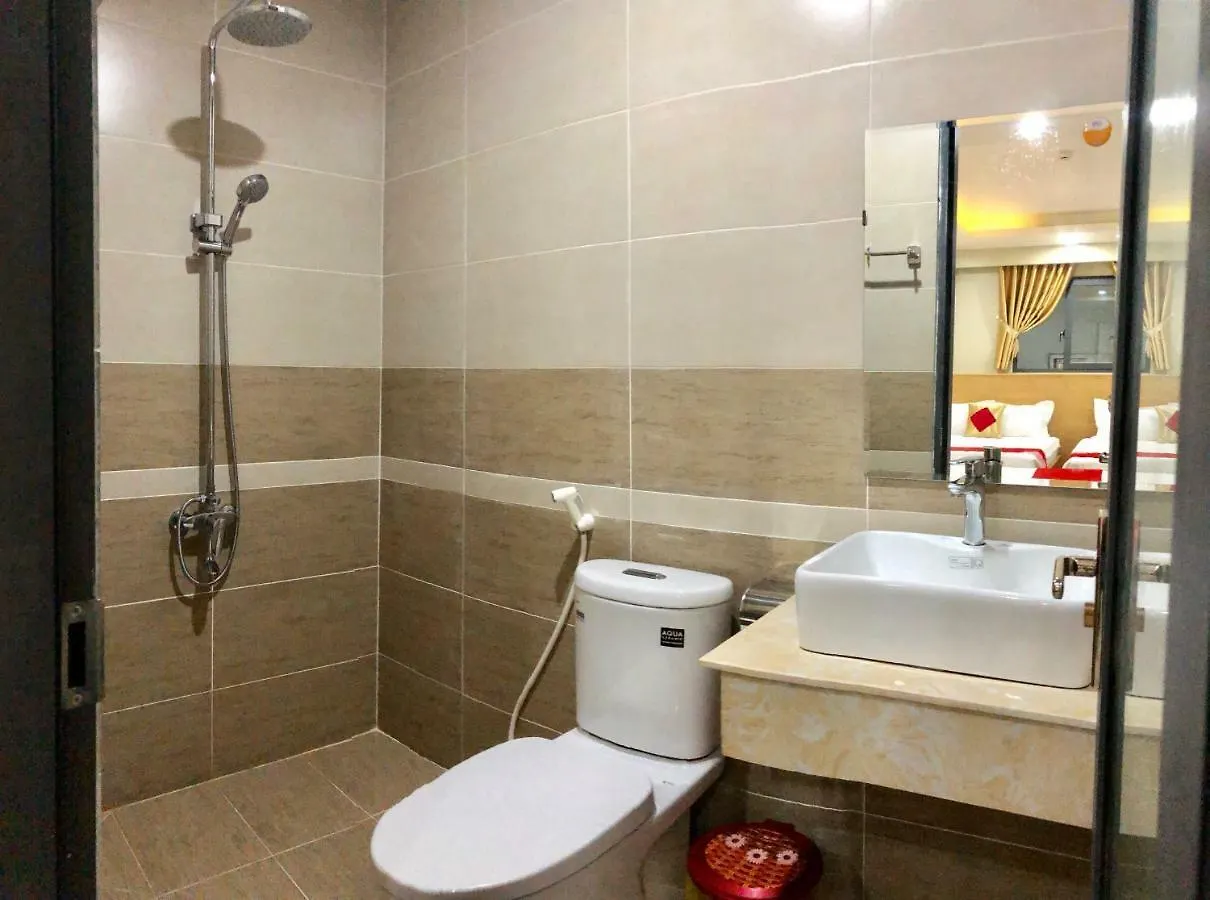 Sunrise Hotel Вунгтау 2*,